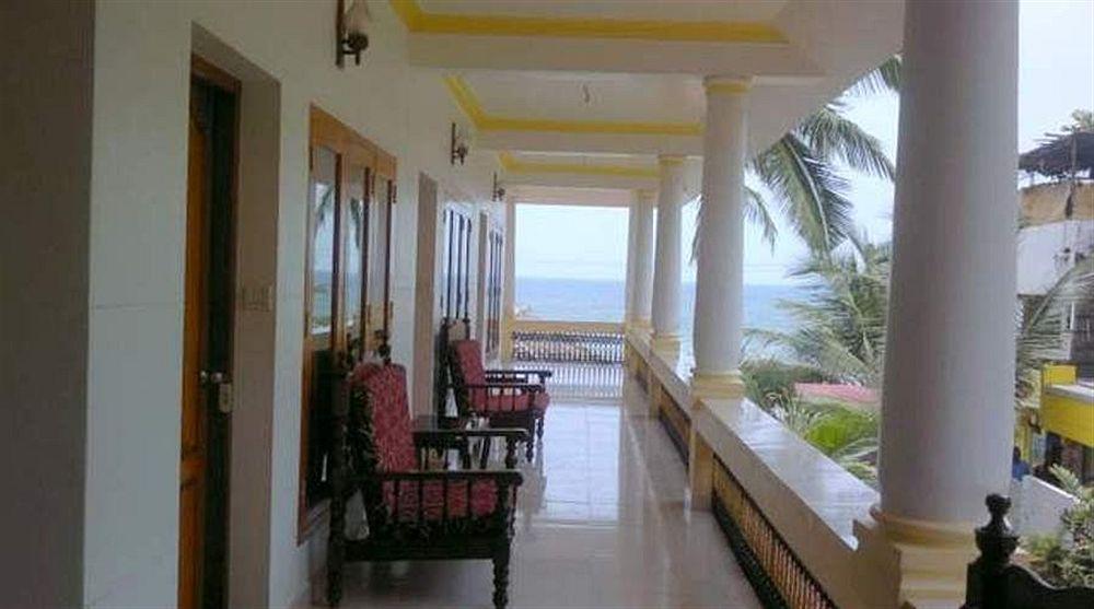 Hotel Sea View Palace - The Beach Hotel Ковалам Екстер'єр фото