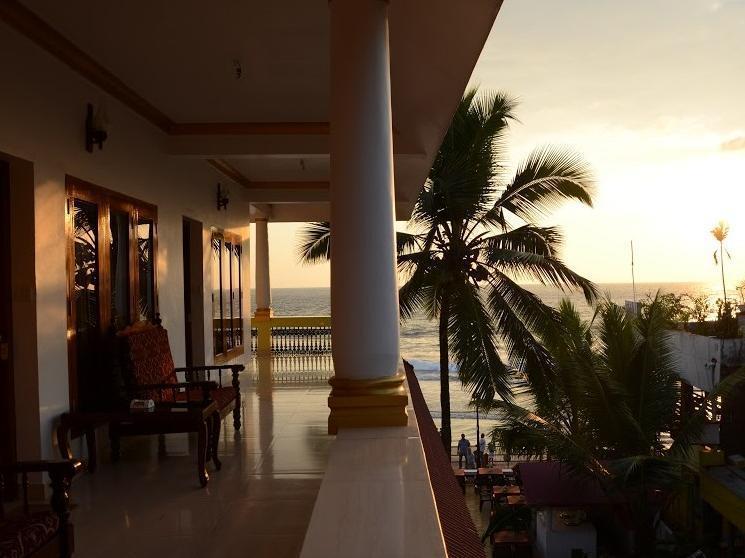 Hotel Sea View Palace - The Beach Hotel Ковалам Екстер'єр фото