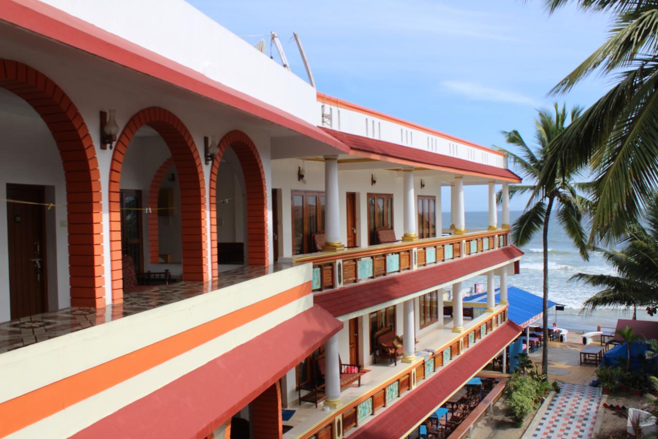 Hotel Sea View Palace - The Beach Hotel Ковалам Екстер'єр фото